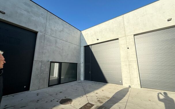 Unit&eacute; pme &agrave; louer &agrave; Evergem