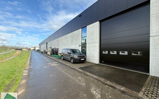 Unit&eacute; pme &agrave; louer &agrave; Lokeren