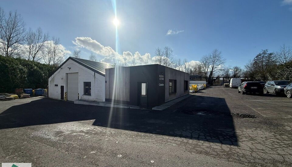 Immeuble polyvalent &agrave; vendre &agrave; Zottegem