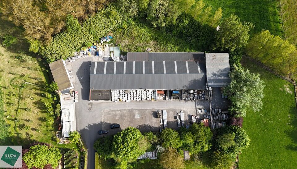 Immeuble polyvalent &agrave; vendre &agrave; Zottegem