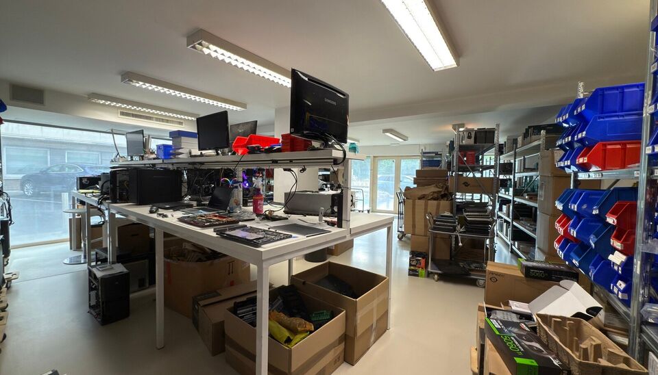 Magasin de peripherie &agrave; vendre &agrave; Gent