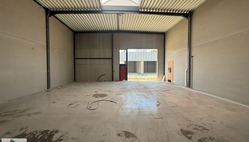 Unit&eacute; pme &agrave; louer &agrave; Anzegem