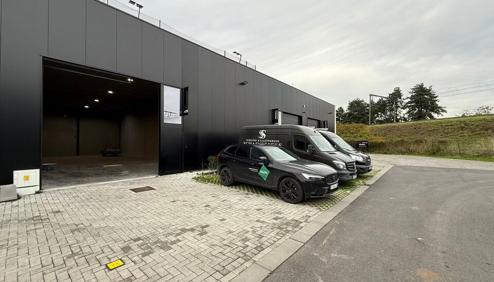 Unit&eacute; pme &agrave; louer &agrave; Brugge Sint-Andries