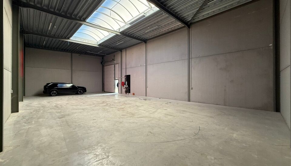 Unit&eacute; pme &agrave; louer &agrave; Evergem