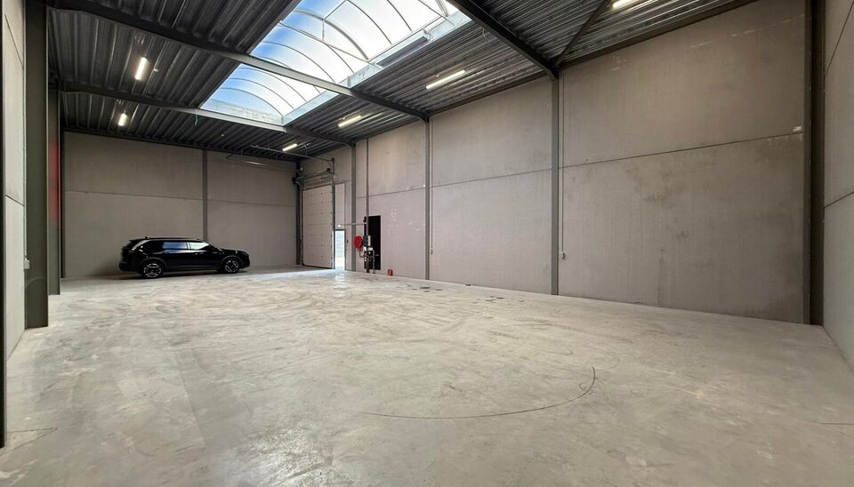 Unit&eacute; pme &agrave; louer &agrave; Evergem