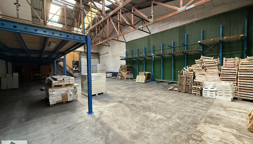 Unit&eacute; pme &agrave; louer &agrave; Evergem