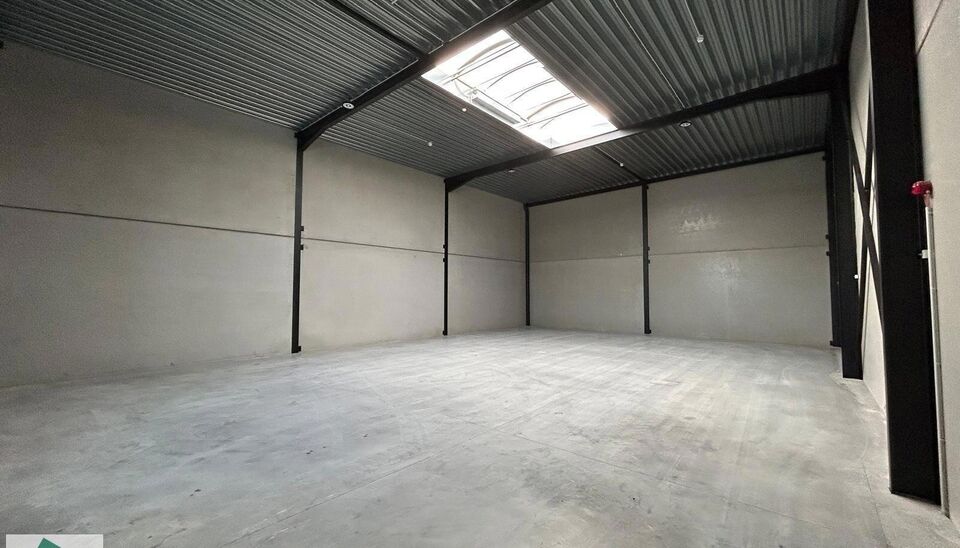 Unit&eacute; pme &agrave; louer &agrave; Tielt