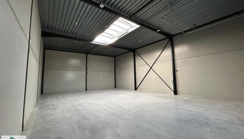 Unit&eacute; pme &agrave; louer &agrave; Tielt