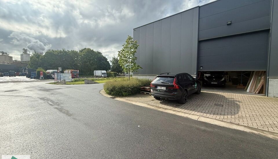 Unit&eacute; pme &agrave; louer &agrave; Wielsbeke
