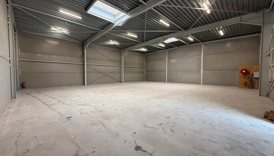 Unit&eacute; pme &agrave; vendre &agrave; Brugge